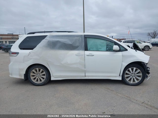 2013 Toyota Sienna Ce V6 მანქანა იყიდება აუქციონზე, vin: 5TDXK3DC6DS316732, აუქციონის ნომერი: 20243363