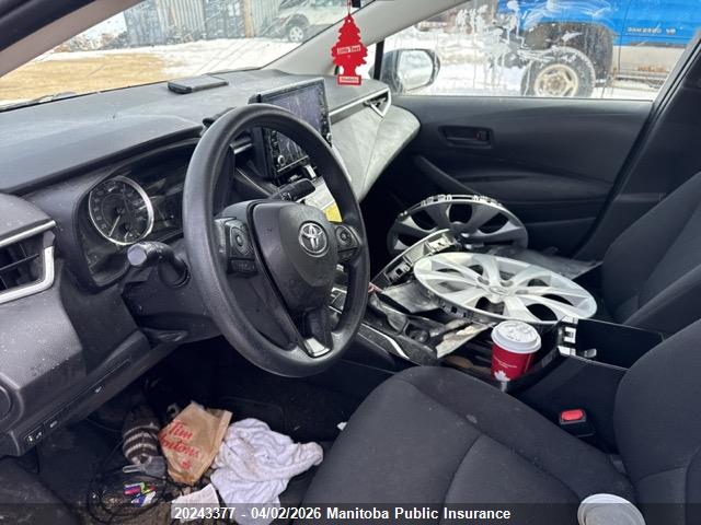 20243377 :رقم المزاد ، 5YFBPMBE9NP335176 vin ، 2022 Toyota Corolla Le مزاد بيع