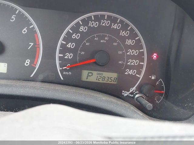 2011 Toyota Corolla Ce მანქანა იყიდება აუქციონზე, vin: 2T1BU4EE4BC560797, აუქციონის ნომერი: 20243393