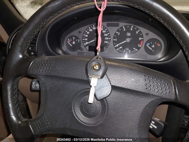 20243402 :رقم المزاد ، WBABK8326VET98370 vin ، 1997 Bmw 328i Cabriolet مزاد بيع