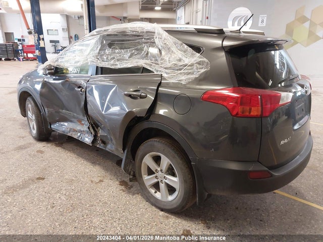 2T3WFREV8EW117880 Toyota Rav4 Xle