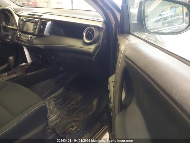 2T3WFREV8EW117880 Toyota Rav4 Xle