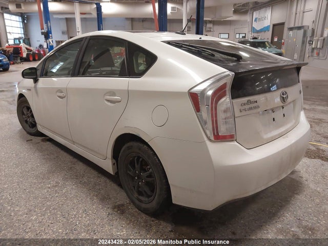 JTDKN3DU6F1934630 Toyota Prius