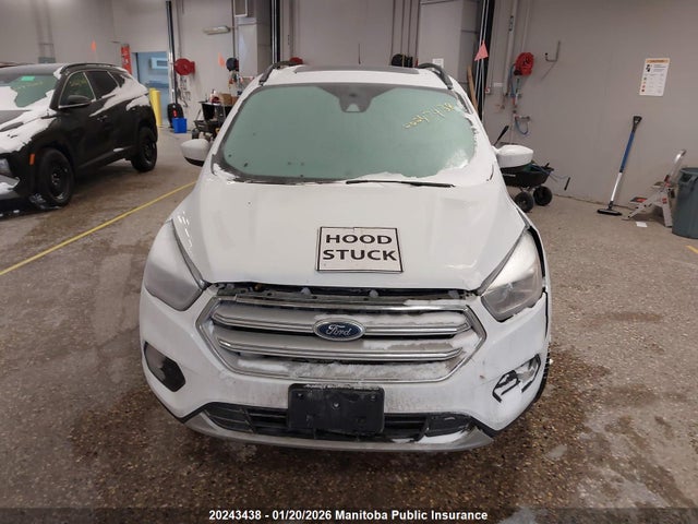 1FMCU9HDXKUB39170 Ford ESCAPE SEL