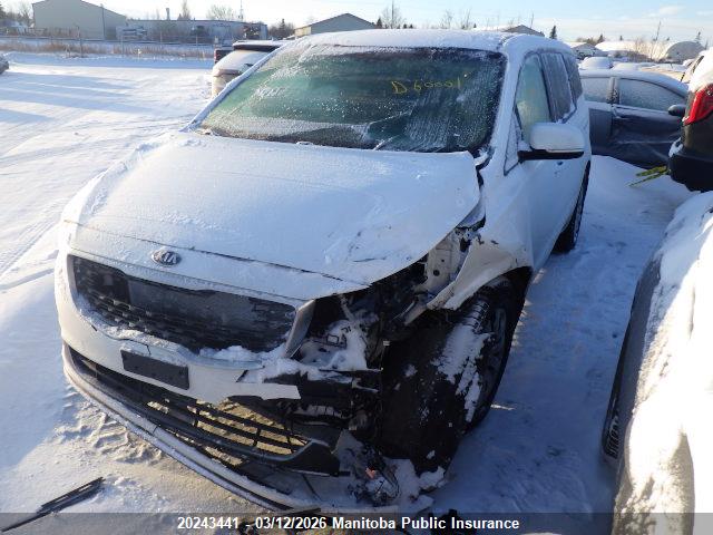 Продажа на аукционе авто 2019 Kia Sedona L, vin: KNDMA5C13K6456672, номер лота: 20243441