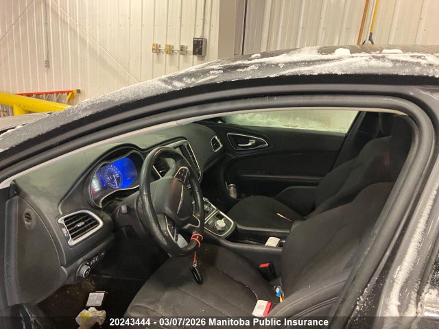 Продажа на аукционе авто 2016 Chrysler 200 Limited, vin: 1C3CCCAB5GN193379, номер лота: 20243444