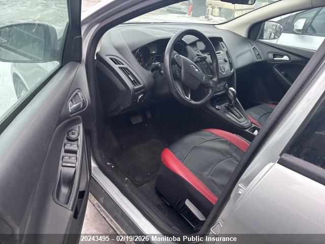 1FADP3K27GL334070 Ford FOCUS SE