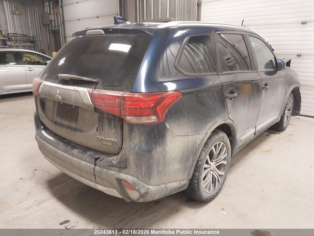Mitsubishi Outlander Es 2018 JA4AZ2A36JZ600379 Image 4