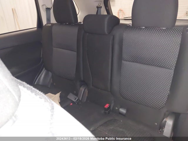 Mitsubishi Outlander Es 2018 JA4AZ2A36JZ600379 Image 8