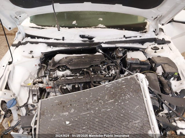 KMHLM4DGXRU666588 Hyundai Elantra Preferred
