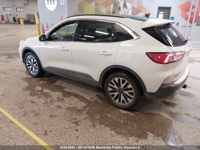 1FMCU9J95LUA17467 Ford Escape Titanium 2.0t