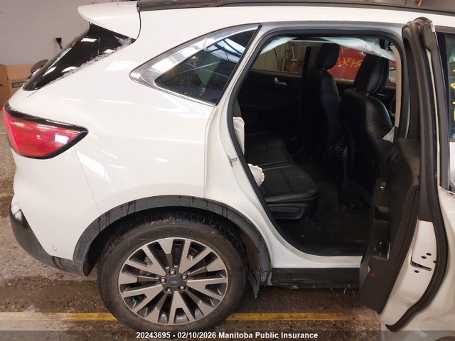 1FMCU9J95LUA17467 Ford Escape Titanium 2.0t