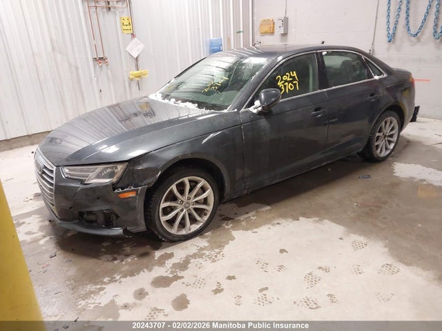 WAUBNAF45HN017057 Audi A4 2.0t Quattro