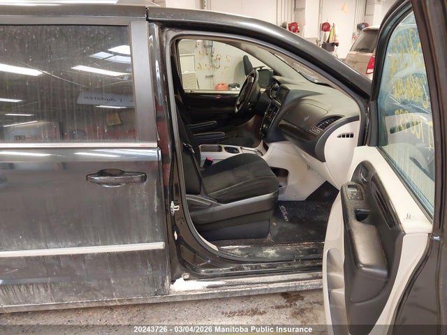 2C4RDGDG4FR700937 Dodge Grand Caravan Crew