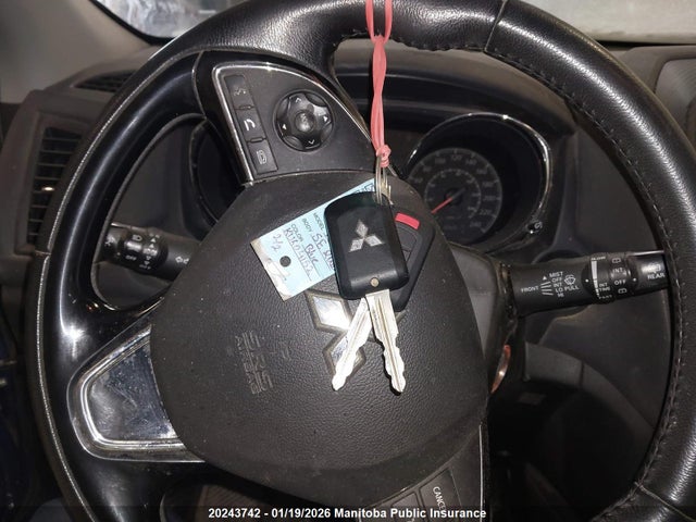 JA4AH3AU9KU604152 Mitsubishi RVR SE