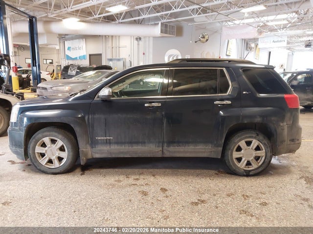 2GKFLTEK9H6303718 GMC Terrain Sle