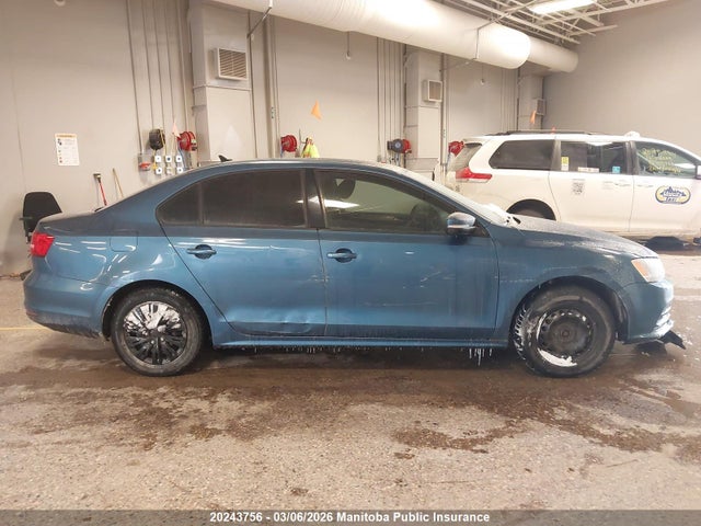 3VW1K7AJ8FM256744 Volkswagen Jetta 2.0