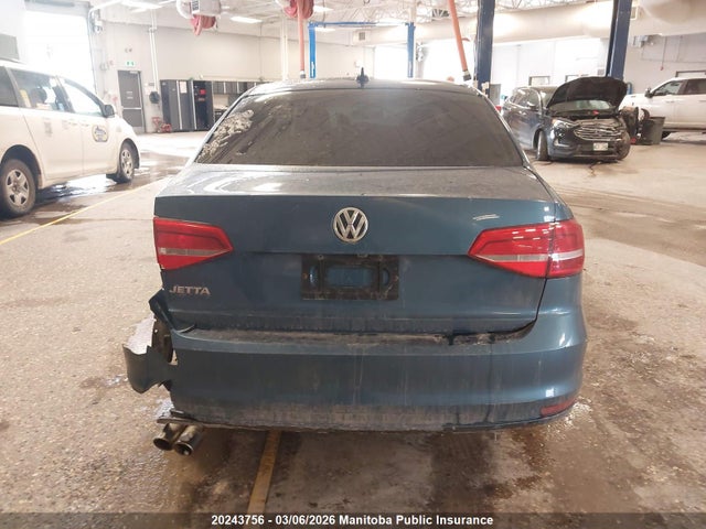 3VW1K7AJ8FM256744 Volkswagen Jetta 2.0