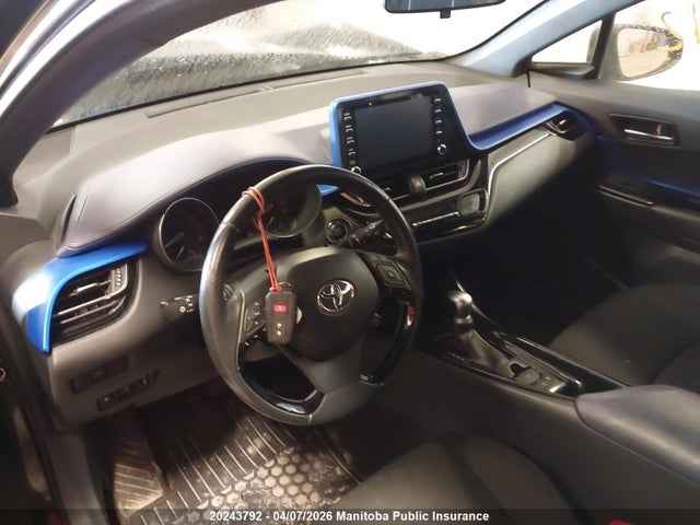 2020 Toyota C-hr Xle Premium მანქანა იყიდება აუქციონზე, vin: JTNKHMBX7L1080829, აუქციონის ნომერი: 20243792