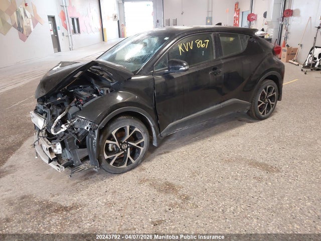 2020 Toyota C-hr Xle Premium მანქანა იყიდება აუქციონზე, vin: JTNKHMBX7L1080829, აუქციონის ნომერი: 20243792