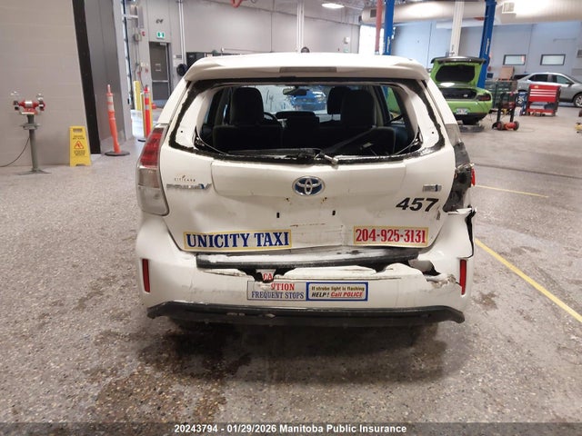Toyota PRIUS V 2015 JTDZN3EU7FJ025955 Image 6