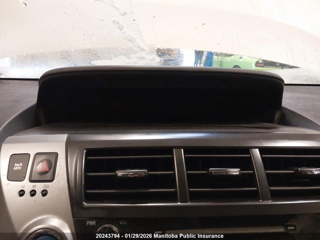 Toyota PRIUS V 2015 JTDZN3EU7FJ025955 Image 8