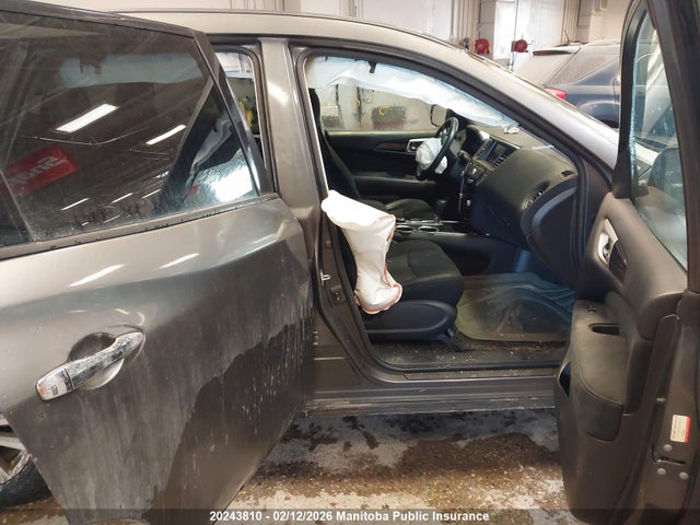 5N1AR2MM9FC636907 Nissan Pathfinder S