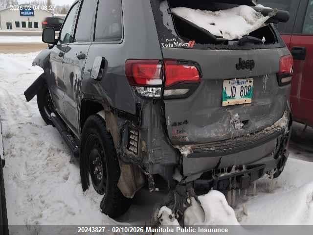 1C4RJFAG7NC141821 Jeep Grand Cherokee Laredo