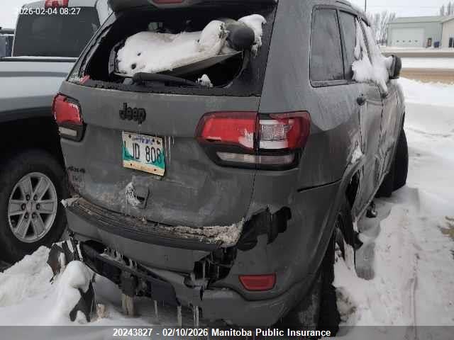 1C4RJFAG7NC141821 Jeep Grand Cherokee Laredo