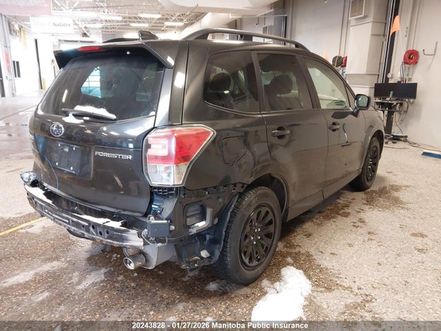 JF2SJEMC8JH469865 Subaru Forester 2.5i Touring