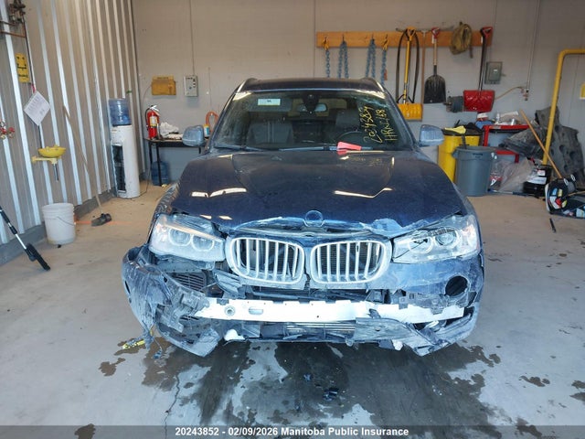 5UXWX9C3XH0T18721 BMW X3 28I