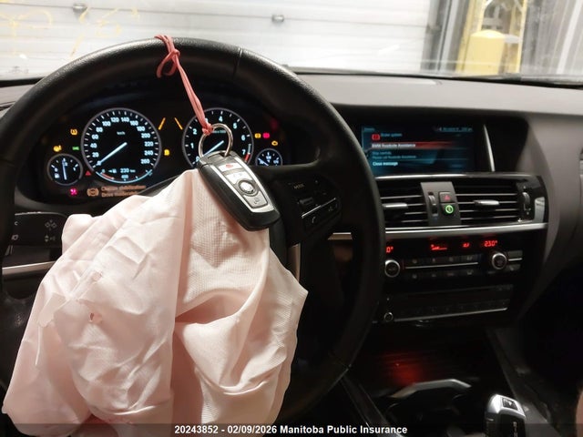 5UXWX9C3XH0T18721 BMW X3 28I