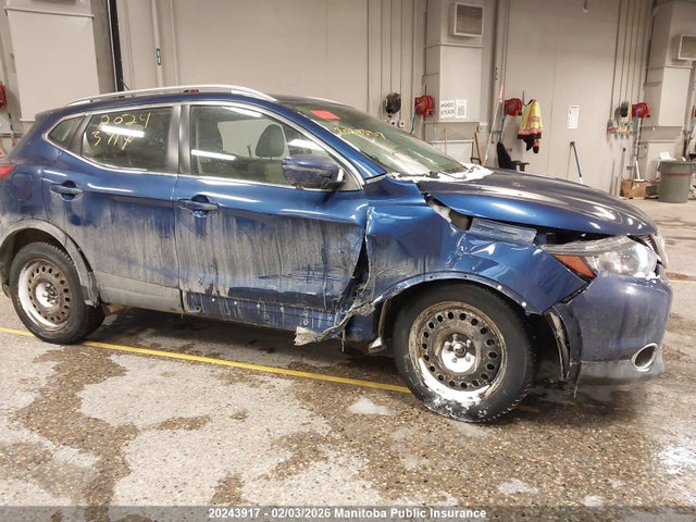 JN1BJ1CRXHW109650 Nissan Qashqai Sl