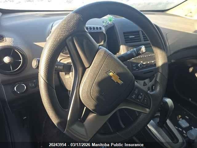 20243954 :رقم المزاد ، 1G1JA6EHXD4203424 vin ، 2013 Chevrolet Sonic Ls مزاد بيع