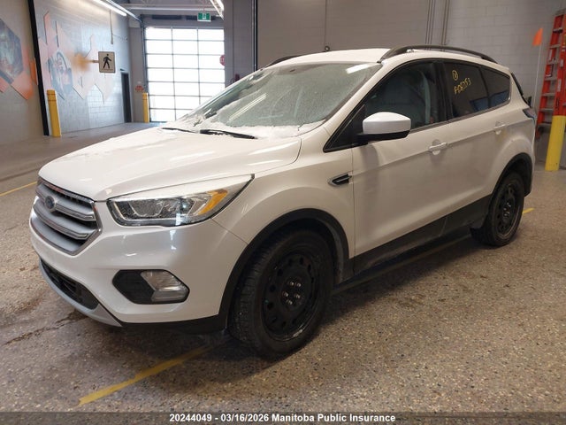 1FMCU0GD2HUA06053 Ford ESCAPE SE