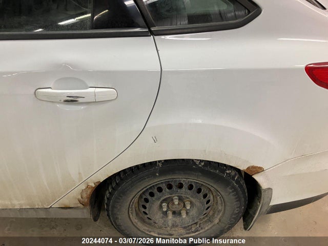 20244074 :رقم المزاد ، 1FADP3F20GL353537 vin ، 2016 Ford Focus Se مزاد بيع