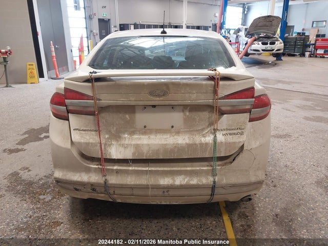 3FA6P0RUXJR215498 Ford Fusion Platinum Hybrid