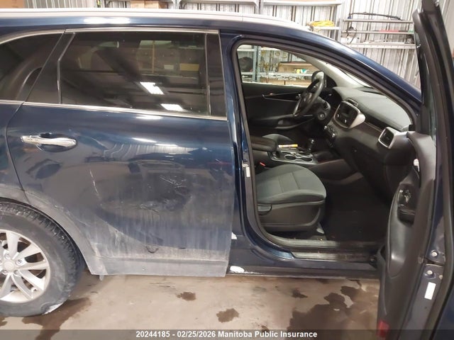 5XYPG4A39HG264852 KIA SORENTO LX