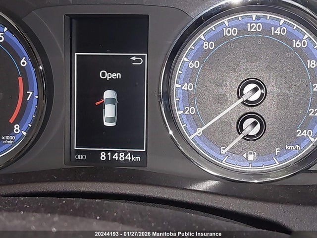 2T1BURHE4KC202611 Toyota COROLLA SE