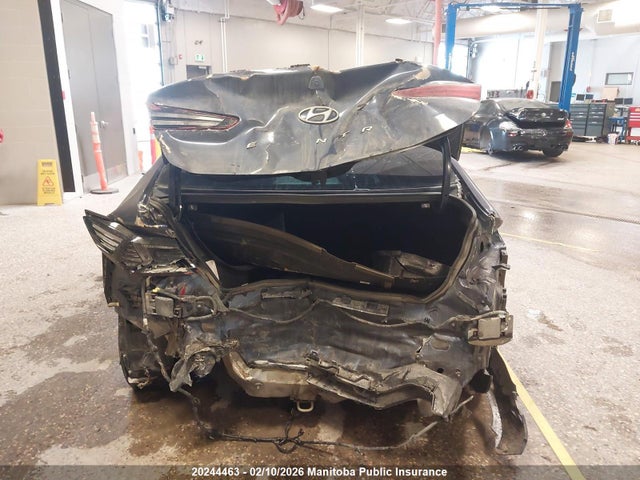 KMHD84LF9KU808890 Hyundai Elantra Luxury