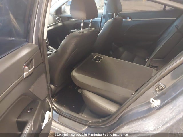 KMHD84LF9KU808890 Hyundai Elantra Luxury