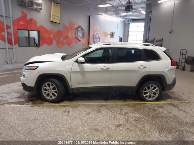 1C4PJLCB8HW610487 Jeep Cherokee North