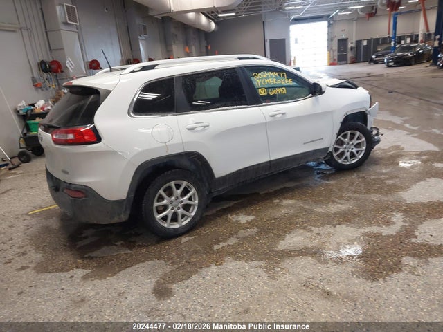1C4PJLCB8HW610487 Jeep Cherokee North