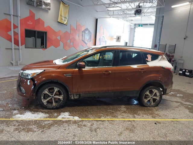 1FMCU9GD9HUA71907 Ford ESCAPE SE