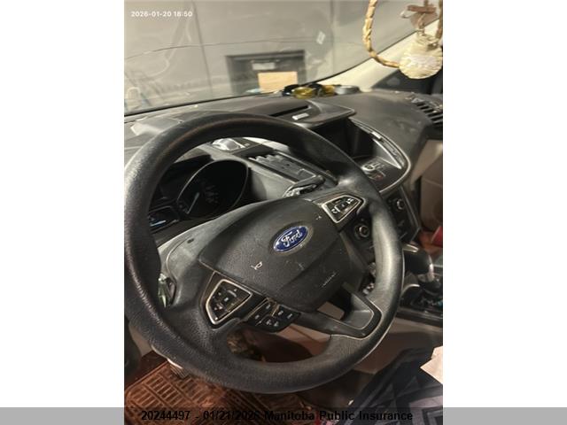 1FMCU9GD9HUA71907 Ford ESCAPE SE