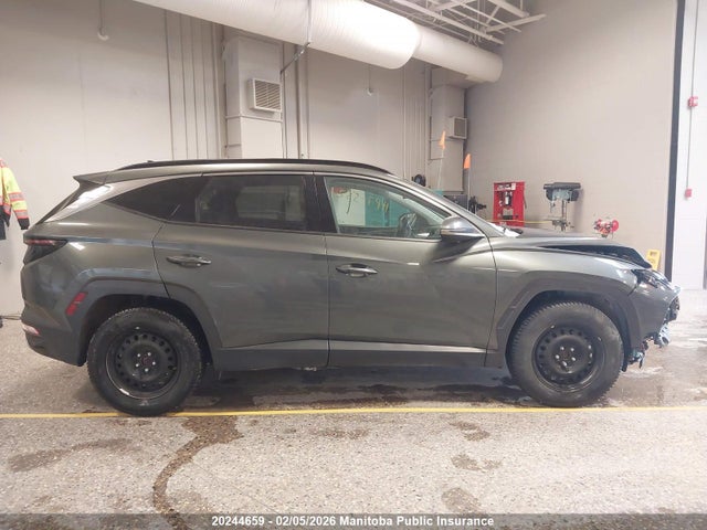 KM8JCCA12PU107800 Hyundai Tucson Luxury Hybrid