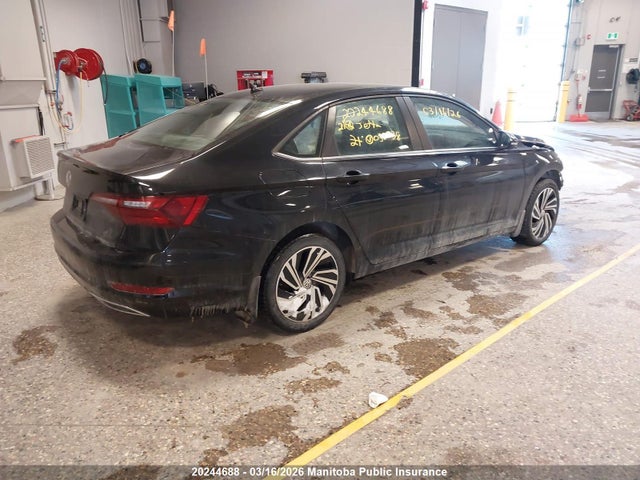 3VWG57BU6MM033738 Volkswagen Jetta Execline 1.4 Tsi