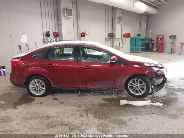 20244853 :رقم المزاد ، 1FADP3F26FL377467 vin ، 2015 Ford Focus S مزاد بيع
