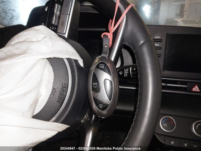 KMHLM4DG1SU002816 Hyundai Elantra Preferred