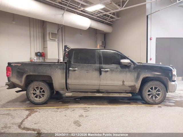 3GCUKREC1HG329610 Chevrolet Silverado 1500 Lt Crew Cab